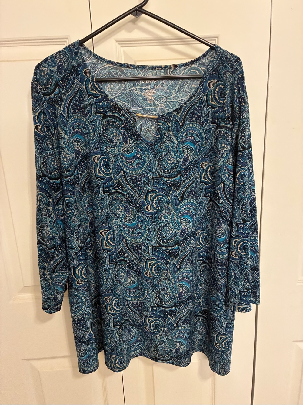 croft & barrow Blue Paisley V-Neck 3/4Sleeve Top